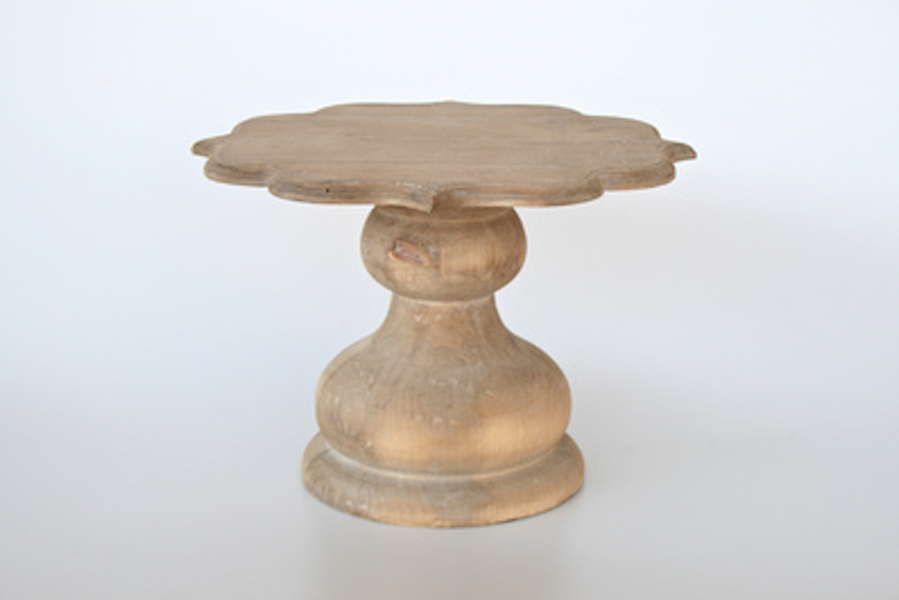 Victorian Flower Wood Cake Stand - <p style='text-align: center;'>R 150 </p>